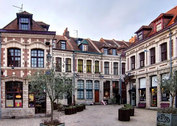 Apartman Vieux - Large Modern And Functional